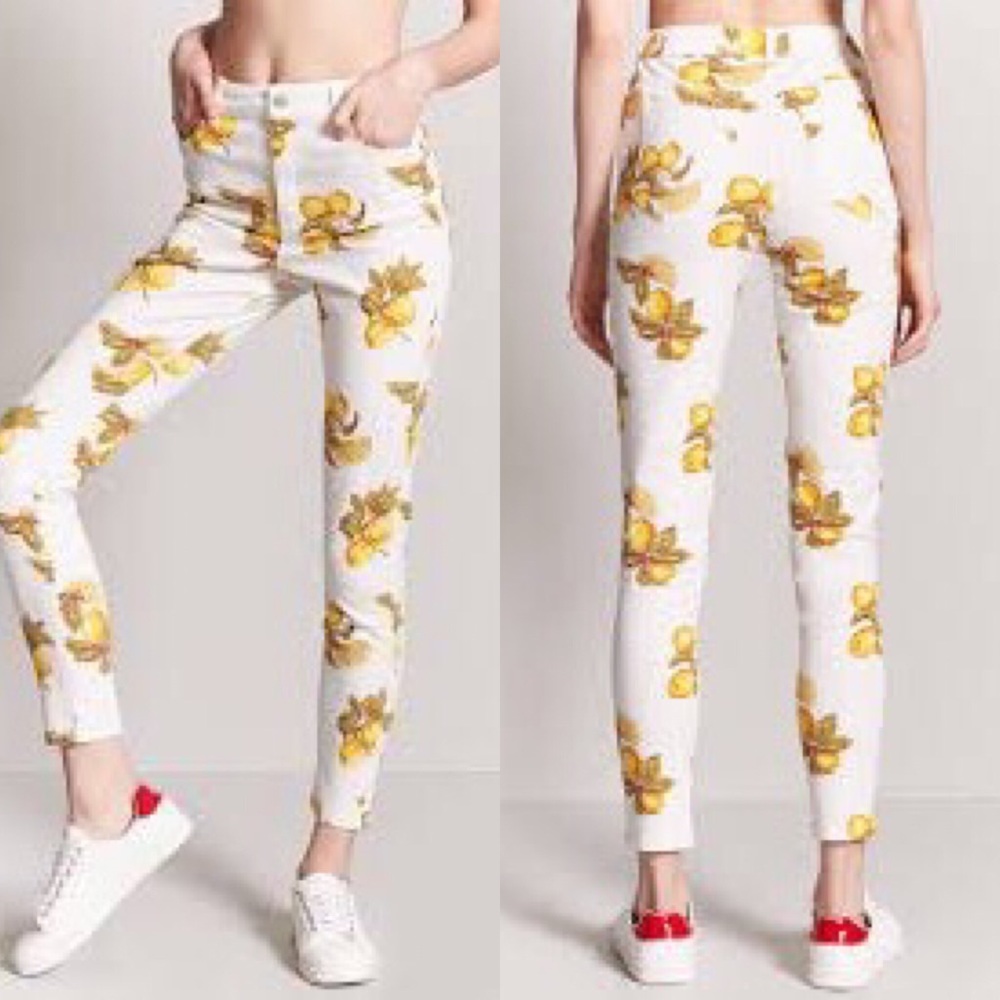 Forever 21 high waisted lemon pants 🍋